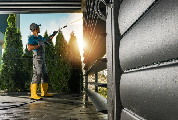 Best Animal Enclosure Cleaning  in Yates Center, KS